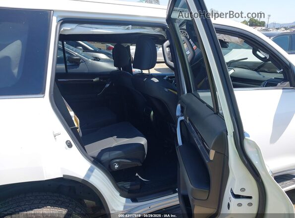 JTJAM7BX2N5318236 2022 LEXUS GX 460 White 