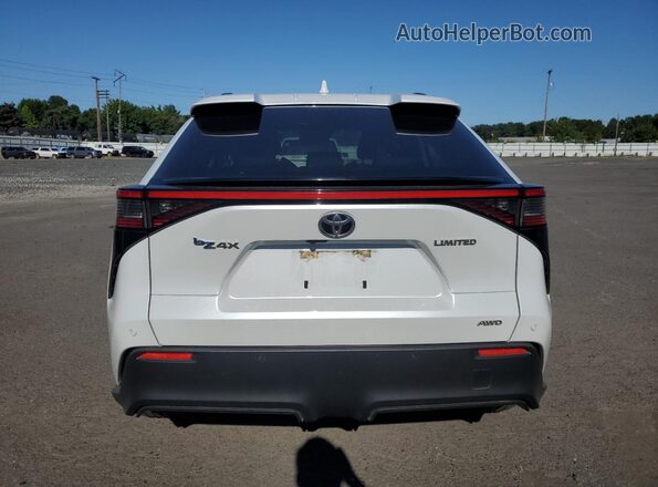 JTMABACA5PA022766 2023 TOYOTA LE White უკანა ხედი