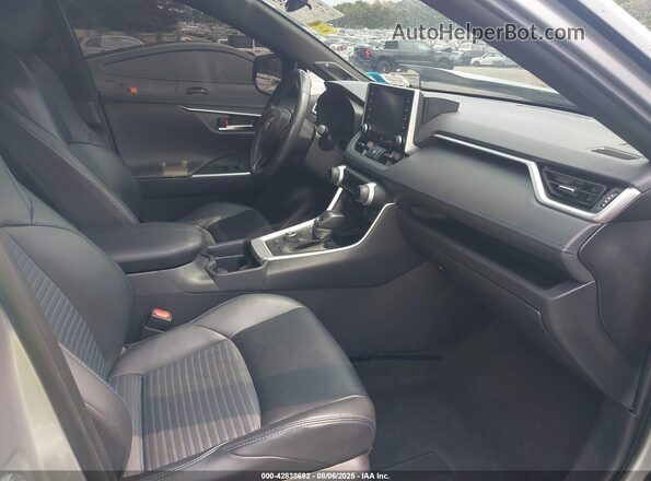 JTMEWRFV2LJ032751 2020 TOYOTA RAV4 HYBRID Silver Widok wnętrza z przodu