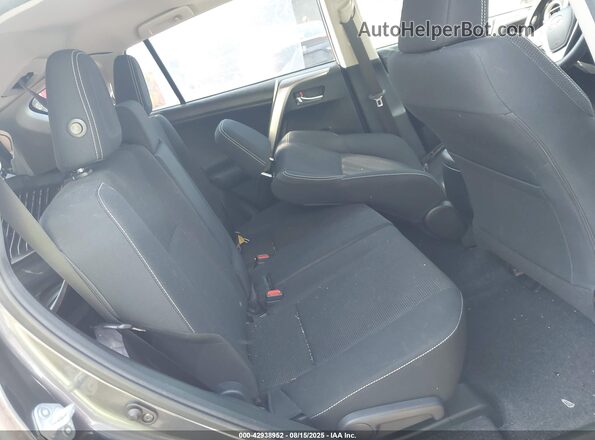 JTMRFREV7JJ725766 2018 TOYOTA LE Gray 