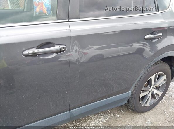 JTMRFREV7JJ725766 2018 TOYOTA LE Gray 