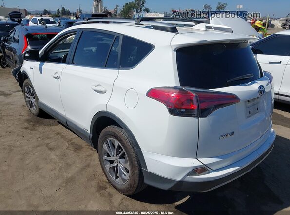 JTMRJREV9JD249579 2018 TOYOTA LE White 