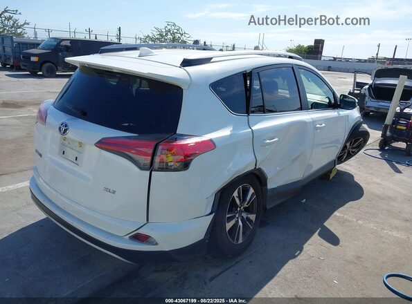 JTMWFREV0JJ165494 2018 TOYOTA LE White 
