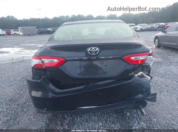 JTNB11HK7J3067983 2018 TOYOTA LE Black 