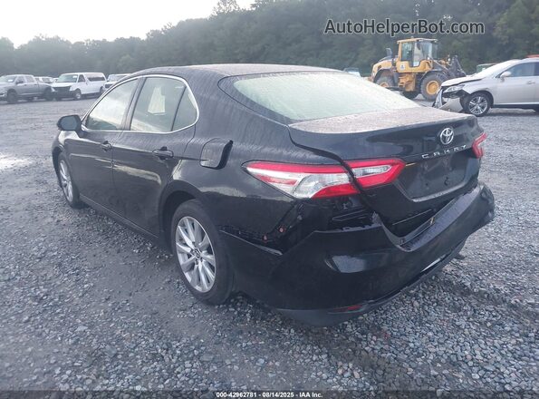 JTNB11HK7J3067983 2018 TOYOTA LE Black 