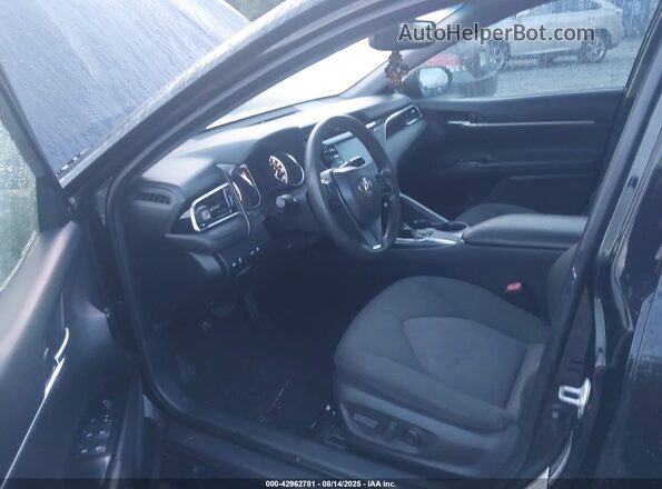 JTNB11HK7J3067983 2018 TOYOTA LE Black 