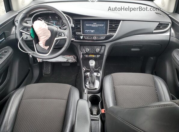 KL4CJFSB8JB585440 2018 BUICK ENCORE Silver 