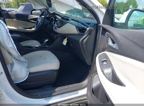 KL4MMBS24LB069759 2020 BUICK ENCORE White Вид салону спереду