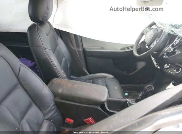 KL79MPSL3NB081676 2022 CHEVROLET TRAILBLAZER Gray Вид салону спереду