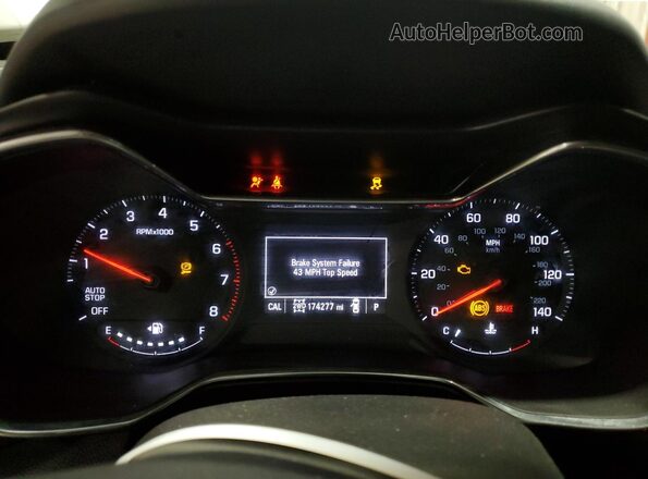 KL79MRSLXMB013871 2021 CHEVROLET TRAILBLAZER White Vista del cuadro de instrumentos