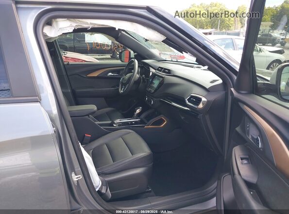 KL79MSSL7MB159989 2021 CHEVROLET TRAILBLAZER Серый Вид салона спереди