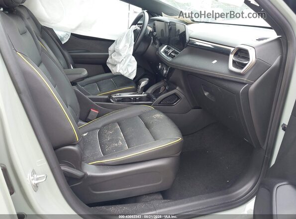 KL79MSSL7RB153052 2024 CHEVROLET TRAILBLAZER Green Vista interior delantera