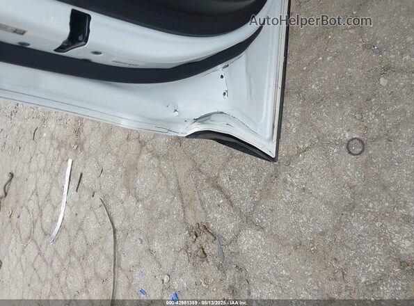 KL79MVSL4MB072522 2021 CHEVROLET TRAILBLAZER White Front view