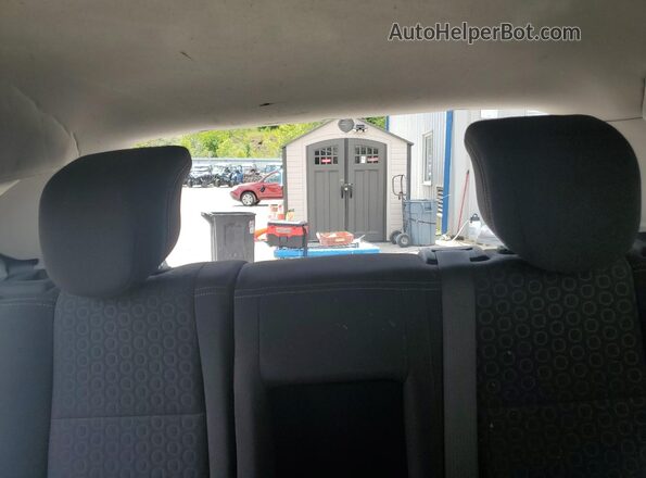 KL7CJKSB6LB336813 2020 CHEVROLET TRAX Tan Vista de los asientos traseros