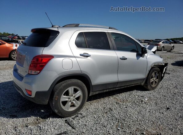 KL7CJLSB7JB600009 2018 CHEVROLET TRAX Silver 