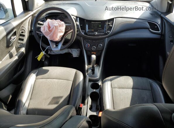 KL7CJLSB7JB600009 2018 CHEVROLET TRAX Silver 
