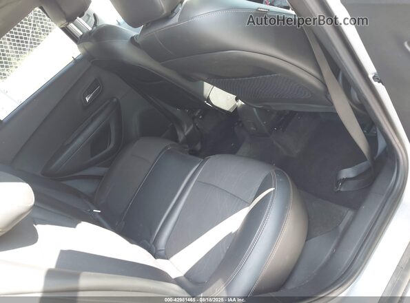 KL7CJPSB0JB707815 2018 CHEVROLET TRAX Silver 