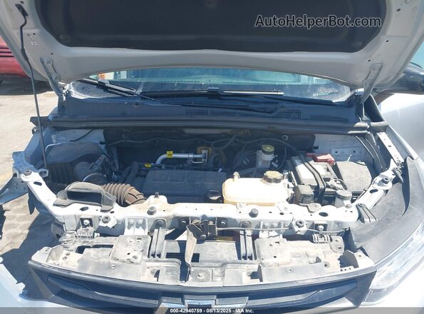 KL7CJPSB2MB357527 2021 CHEVROLET TRAX Silver Вид ззаду
