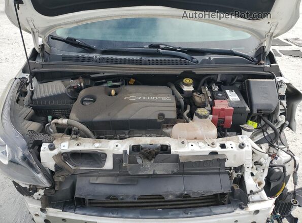 KL8CB6SA9MC714593 2021 CHEVROLET SPARK White Widok wnętrza z tyłu