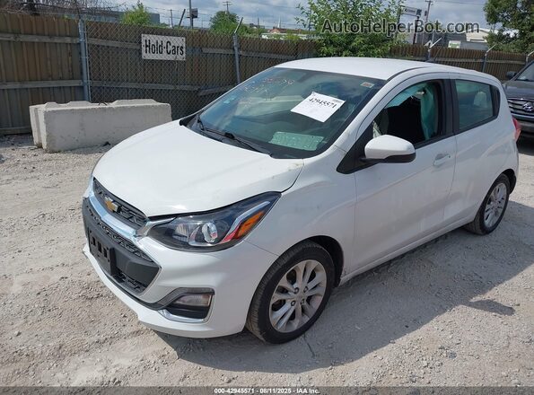 KL8CD6SA0MC217460 2021 CHEVROLET SPARK Белый Передняя левая четверть