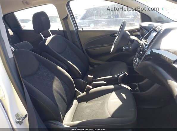 KL8CD6SA6MC218175 2021 CHEVROLET SPARK Белый Вид салона спереди