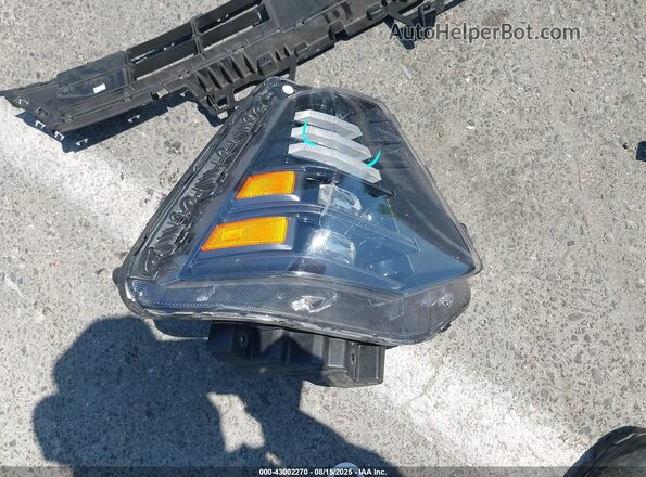 KM8HECA34RU098319 2024 HYUNDAI KONA White ხელსაწყოთა პანელის ხედი