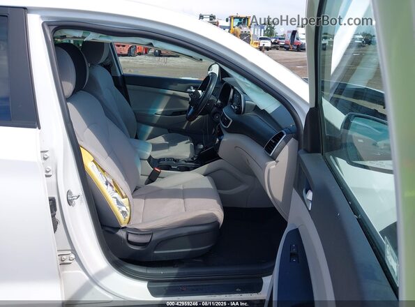 KM8J23A48LU099533 2020 HYUNDAI TUCSON Белый Вид салона спереди