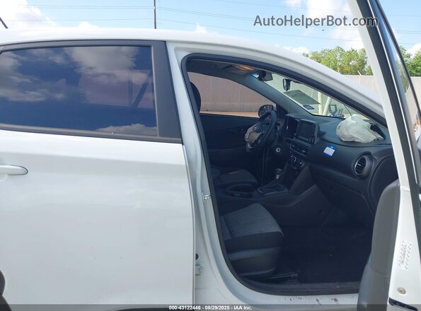 KM8K12AA0MU639143 2021 HYUNDAI KONA White Widok wnętrza z przodu