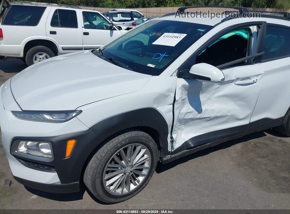 KM8K22AA3LU398061 2020 HYUNDAI KONA Белый Вид спереди
