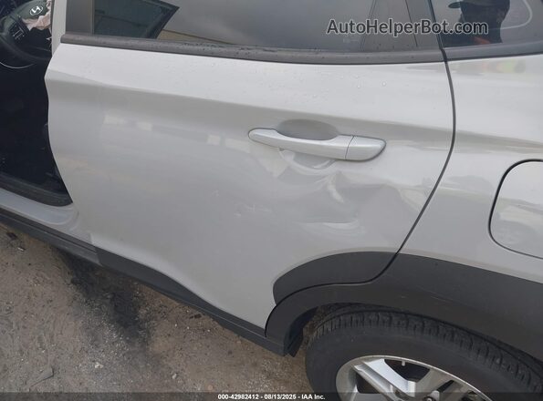 KM8K22AB2NU782229 2022 HYUNDAI KONA Серый Вид спереди