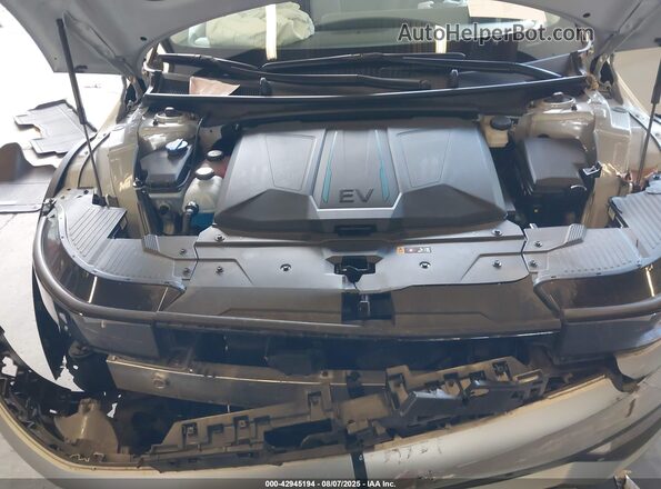 KM8KNDDF1RU280934 2024 HYUNDAI IONIQ 5 Silver Vista trasera
