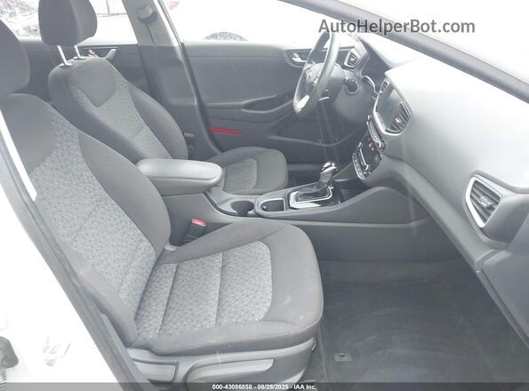 KMHC65LC8KU175067 2019 HYUNDAI IONIQ HYBRID White 