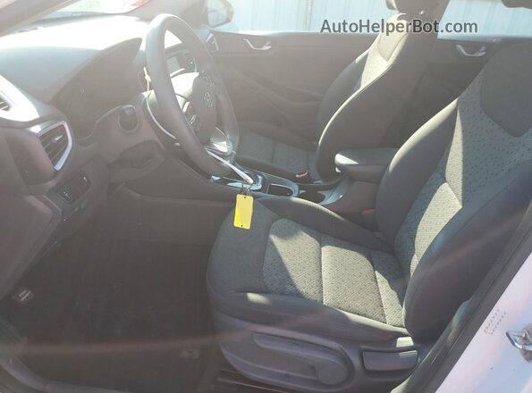 KMHC65LCXHU039337 2017 HYUNDAI IONIQ White 