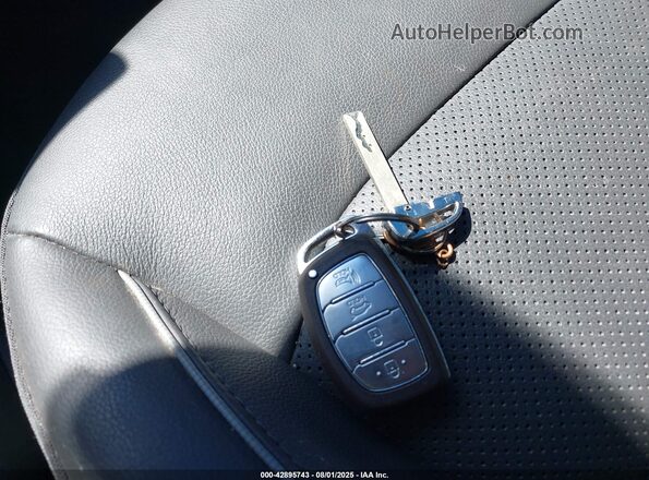 KMHC85LJXMU081932 2021 HYUNDAI IONIQ ELECTRIC Silver Widok deski rozdzielczej