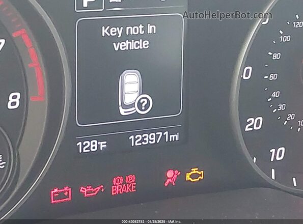 KMHD04LBXJU558322 2018 HYUNDAI ELANTRA Silver 