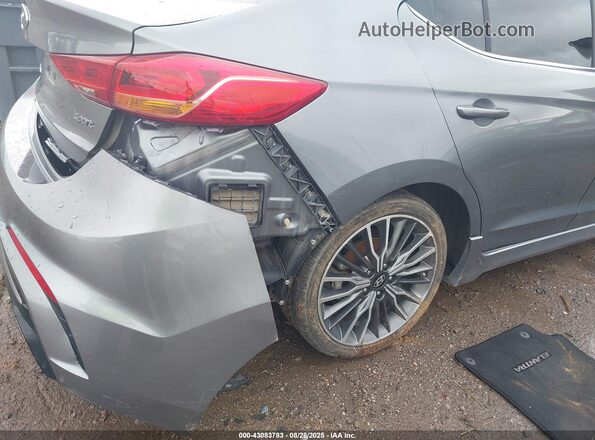 KMHD04LBXJU558322 2018 HYUNDAI ELANTRA Silver 