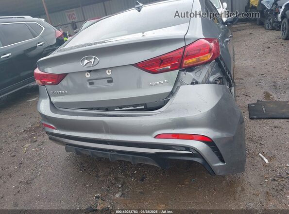 KMHD04LBXJU558322 2018 HYUNDAI ELANTRA Silver 
