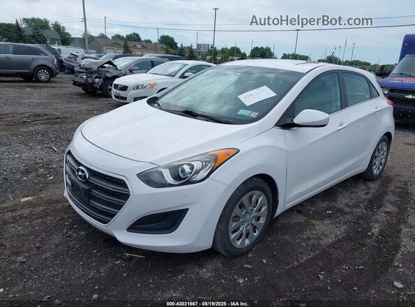 KMHD35LH1GU284616 2016 HYUNDAI ELANTRA GT White Vista tres cuartos delantera izquierda