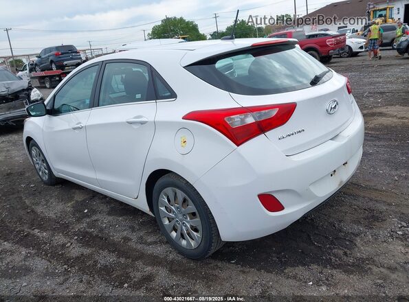KMHD35LH1GU284616 2016 HYUNDAI ELANTRA GT White Trasero izquierdo