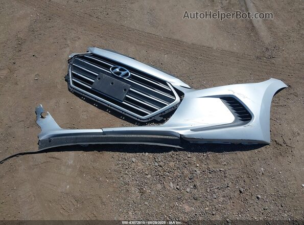KMHD84LF1JU467757 2018 HYUNDAI ELANTRA Silver ხელსაწყოთა პანელის ხედი
