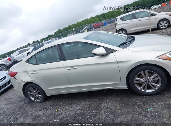 KMHD84LF2HU194869 2017 HYUNDAI ELANTRA Gold Вид задньої частини салону