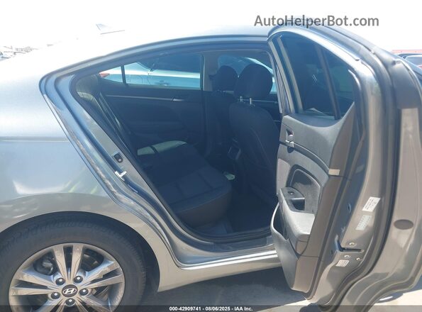 KMHD84LFXJU513120 2018 HYUNDAI ELANTRA Серебряный 