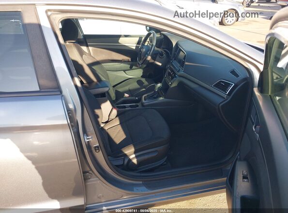 KMHD84LFXJU513120 2018 HYUNDAI ELANTRA Серебряный 