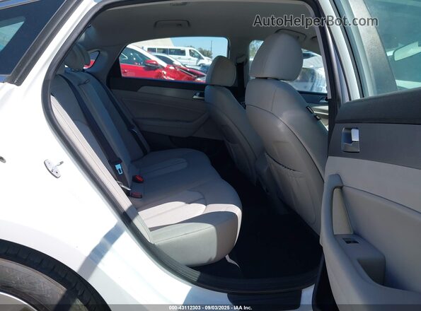 KMHE24L37JA078778 2018 HYUNDAI SONATA HYBRID White 