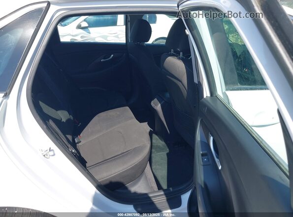 KMHH35LE0KU118331 2019 HYUNDAI ELANTRA GT White VIN კოდის სტიკერის ხედი