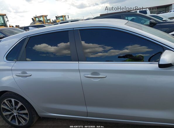 KMHH35LE3KU104438 2019 HYUNDAI ELANTRA GT Silver Вид задньої частини салону