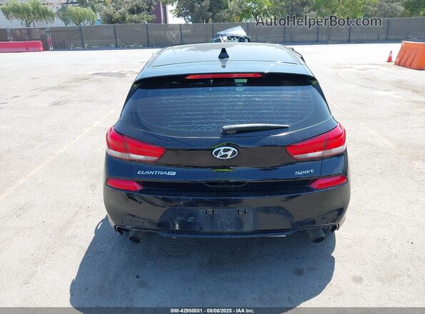 KMHH55LC1JU011604 2018 HYUNDAI ELANTRA GT Black 