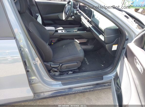 KMHM24AC7RA063255 2024 HYUNDAI IONIQ 6 Gray Front interior view