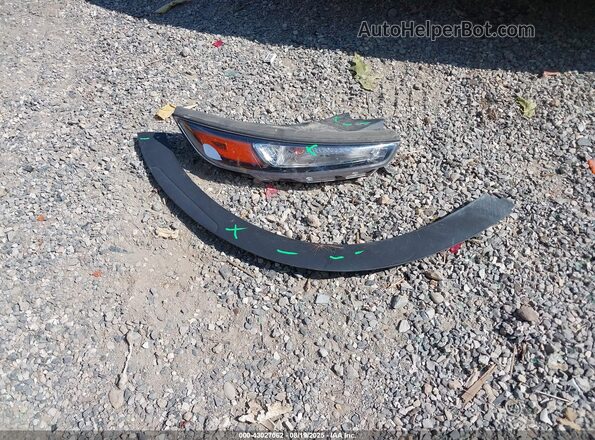 KMHRB8A35MU108424 2021 HYUNDAI VENUE White 