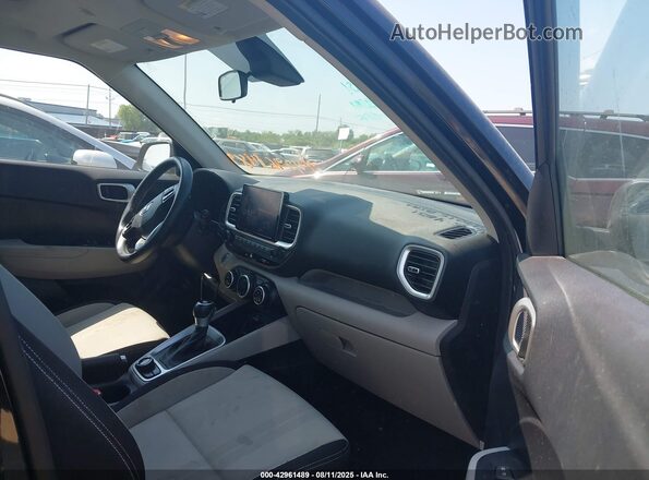 KMHRC8A34MU079804 2021 HYUNDAI VENUE Черный Вид салона спереди